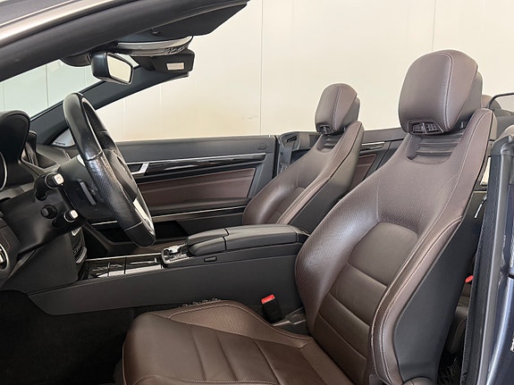 Mercedes-Benz E500 17 of 25