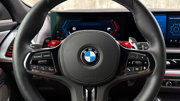 BMW XM 30 of 30