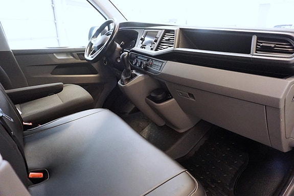 Volkswagen Transporter 20 of 27