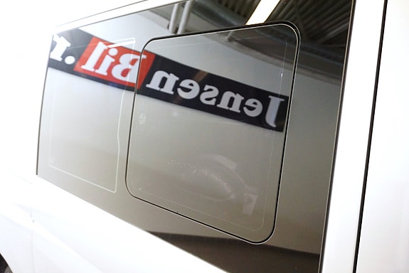 Volkswagen Transporter 24 of 27