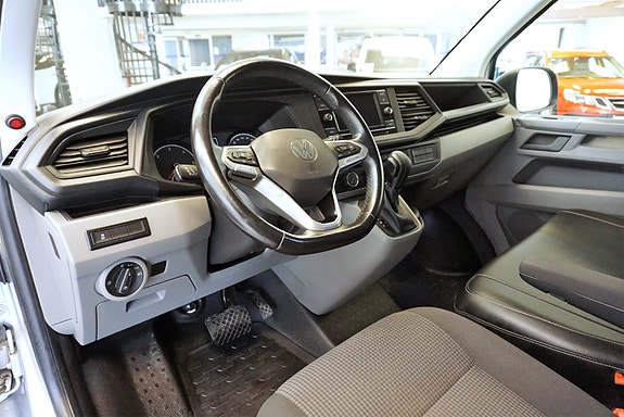 Volkswagen Transporter 10 of 27