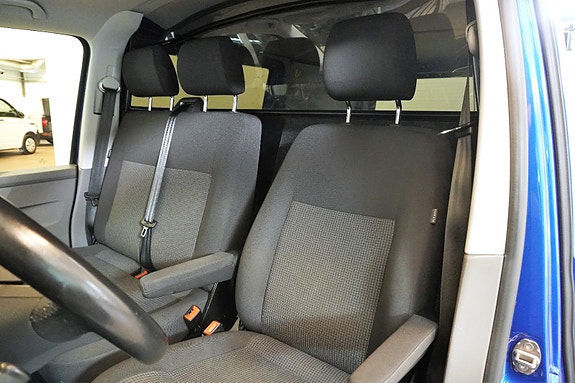 Volkswagen Transporter 12 of 29