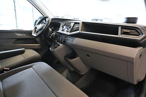 Volkswagen Transporter 20 of 29