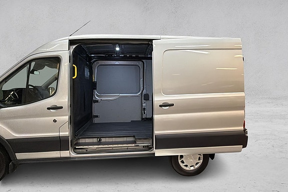 Ford Transit 10 of 21