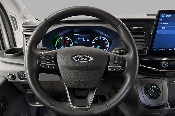 Ford Transit 19 of 21