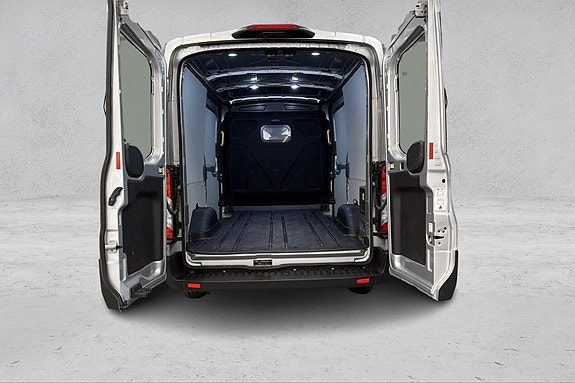 Ford Transit 9 of 21
