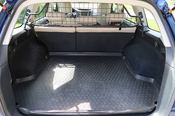 Subaru Legacy 18 of 30