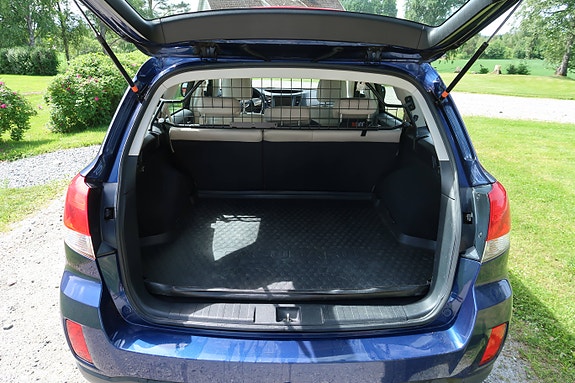 Subaru Legacy 19 of 30