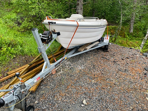 Bella FR 450, med henger, uten motor 2 of 5