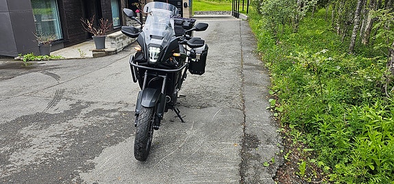 Honda NX 500 2 of 5