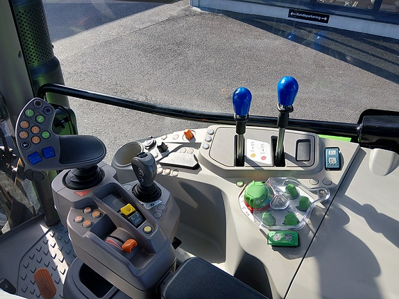 Deutz Fahr 6135C TTV  (50km/t) 10 of 14