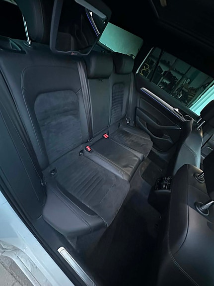 Volkswagen Passat 17 of 18