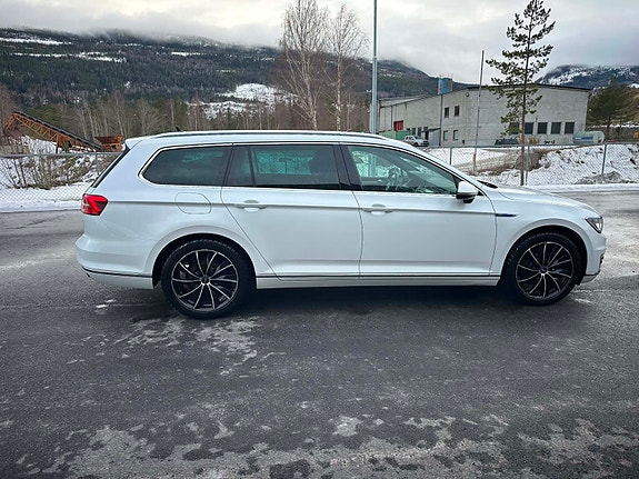 Volkswagen Passat 8 of 18