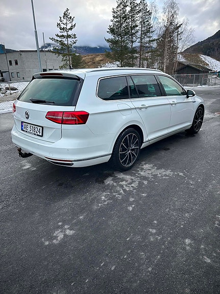 Volkswagen Passat 7 of 18