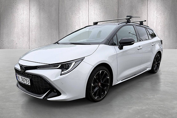 Toyota Corolla 3 of 5