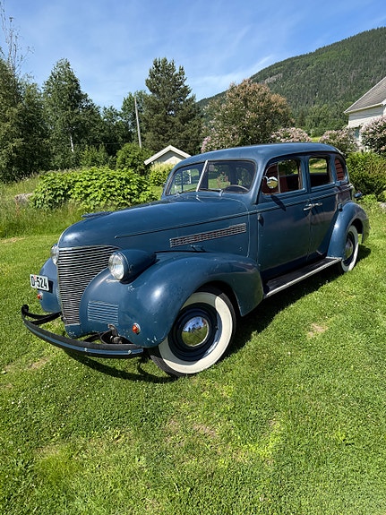 Chevrolet Master DeLuxe 3 of 5