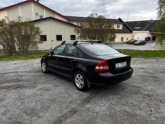 Volvo S40 5 of 5