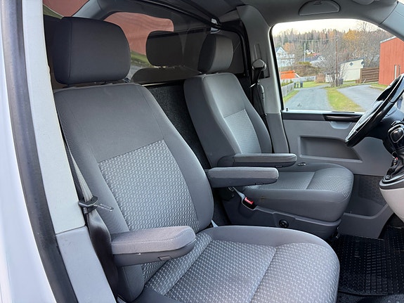 Volkswagen Transporter 22 of 25