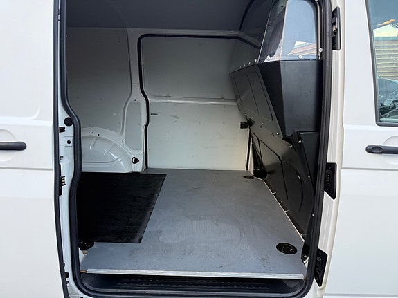 Volkswagen Transporter 24 of 25