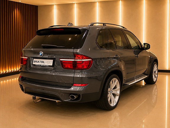 BMW X5 4 of 5