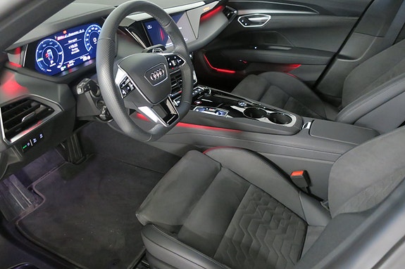 Audi e-tron GT 30 of 30