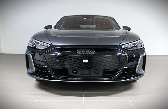 Audi e-tron GT 2 of 30