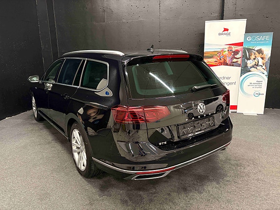 Volkswagen Passat 5 of 5