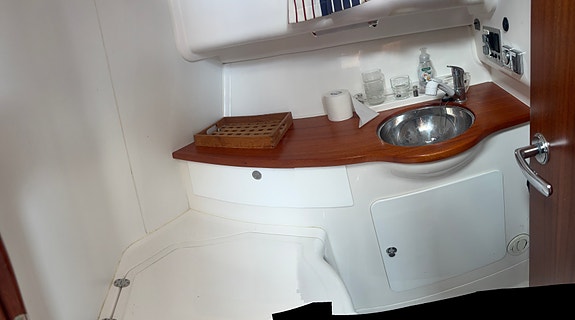 Nimbus 340 Commander – 2008 | Tidløs eleganse og førsteklasses komfort 24 of 30