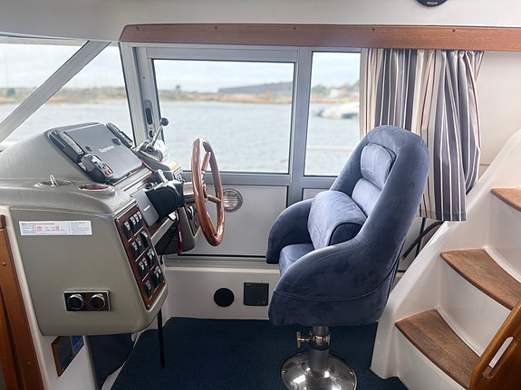 Nimbus 340 Commander – 2008 | Tidløs eleganse og førsteklasses komfort 21 of 30