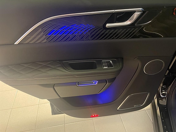 Hongqi E-HS9 30 of 30