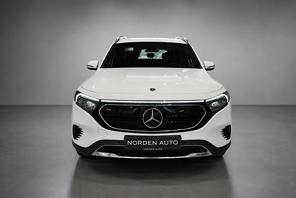 Mercedes-Benz EQB300 2 of 5