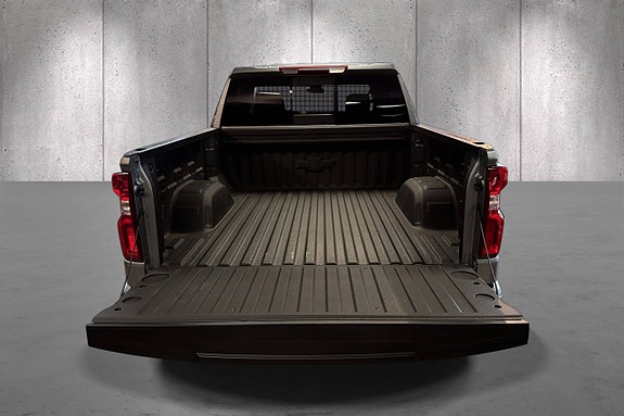Chevrolet Silverado 5 of 5