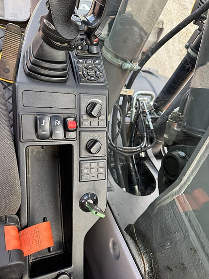 Volvo EWR170E 14 of 21