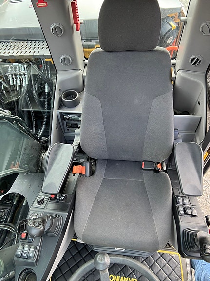 Volvo EWR170E 17 of 21