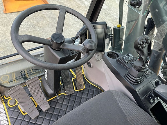 Volvo EWR170E 15 of 21