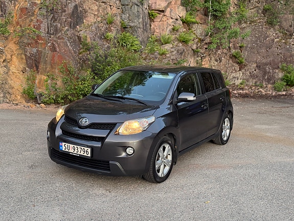 Toyota Urban Cruiser 3 of 5