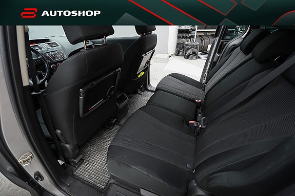 Mazda 5 23 of 28