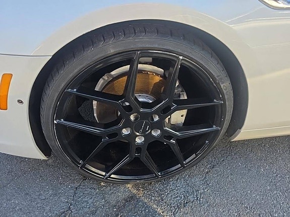 BMW 650i 14 of 16