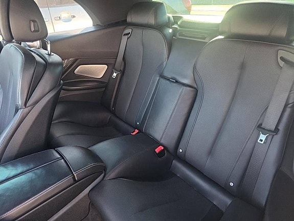 BMW 650i 9 of 16