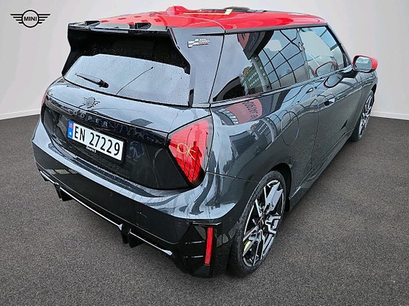MINI Cooper E 5 of 5