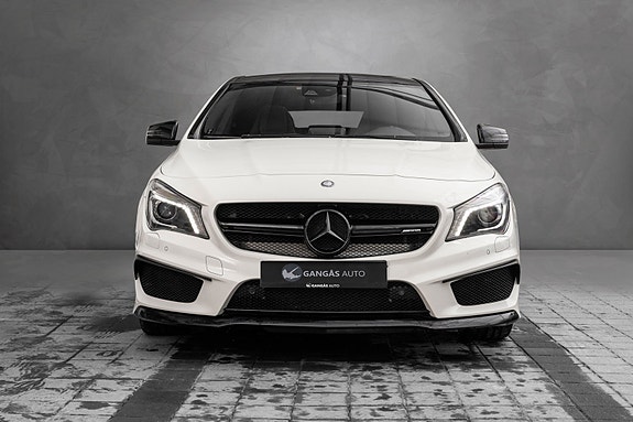 Mercedes-Benz CLA45 3 of 5