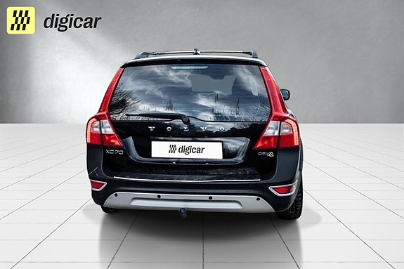 Volvo XC70 3 of 5
