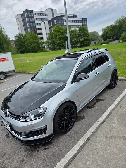 Volkswagen Golf VII 3 of 5