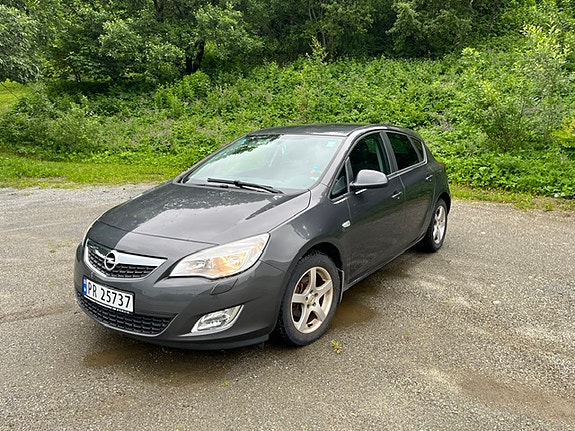 Opel Astra 2 of 5