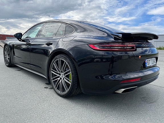 Porsche Panamera 3 of 5