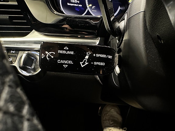 Porsche Panamera 18 of 30