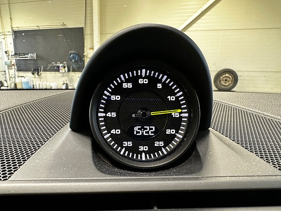 Porsche Panamera 17 of 30