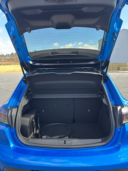 Peugeot 208 9 of 10