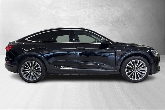 Audi e-tron Sportback 5 of 5
