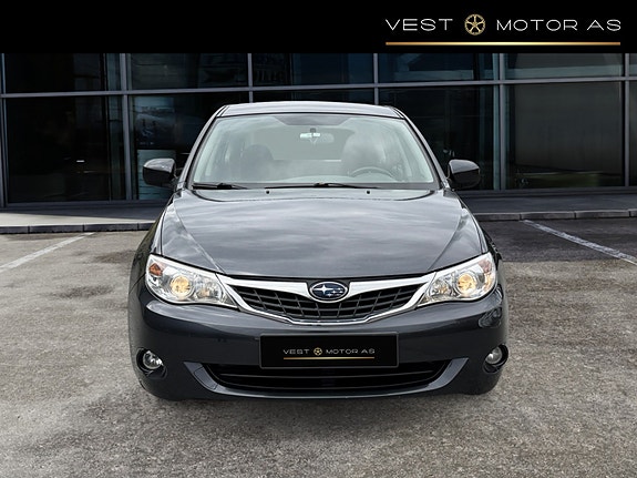 Subaru Impreza 3 of 5